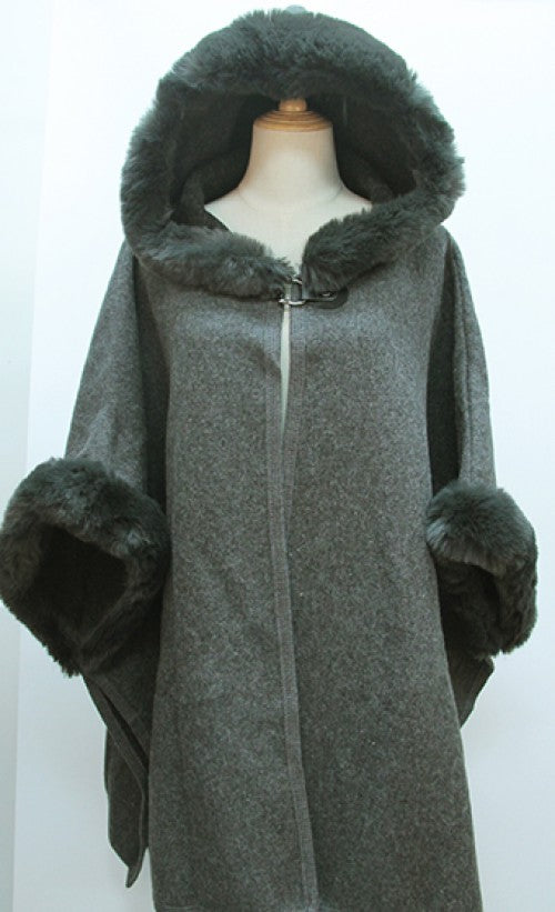 Jacket With Hood & Fur