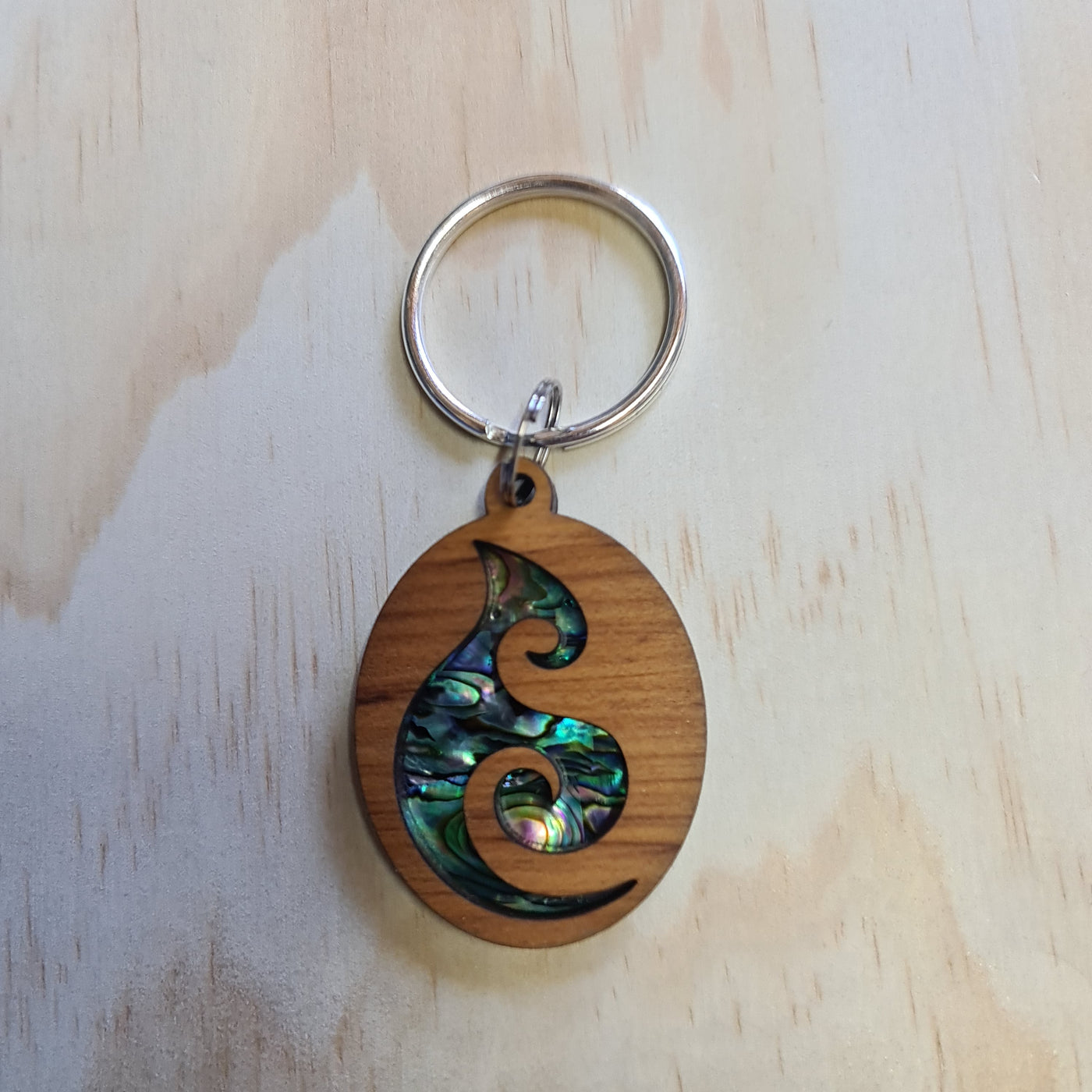 Rimu & Paua 3D Keyring KORU HOOK