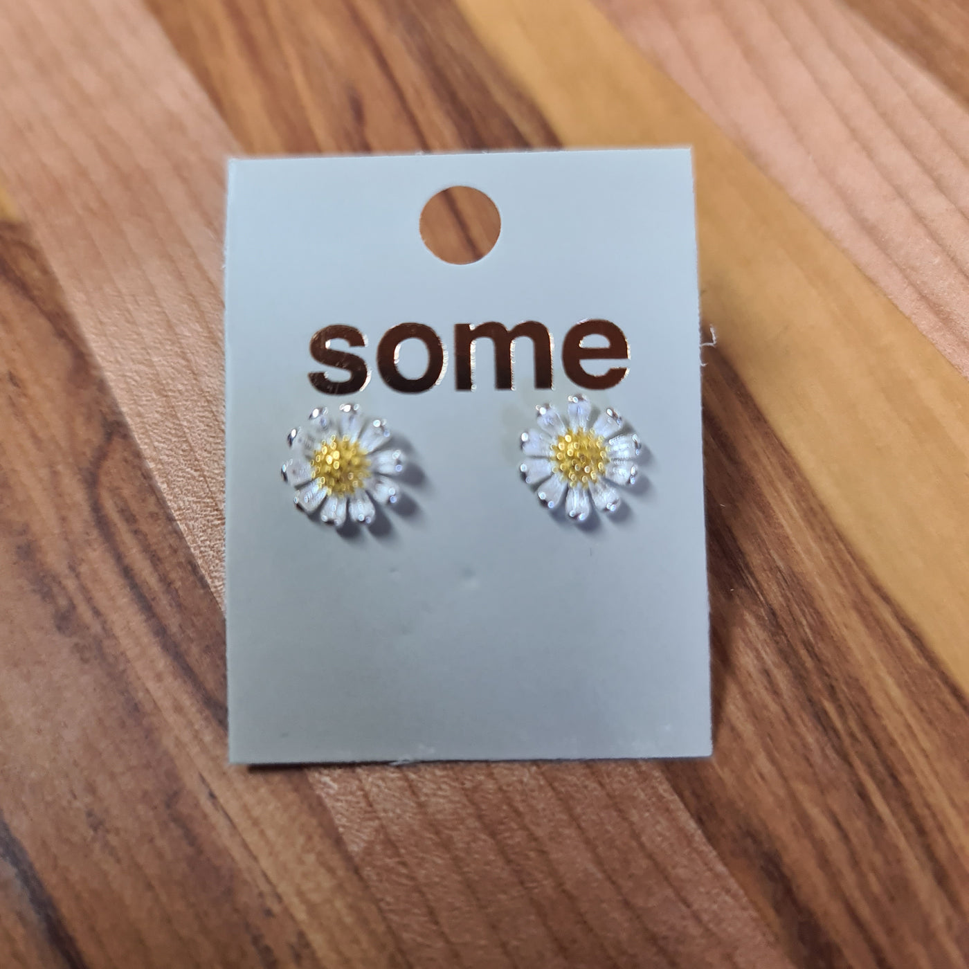 SOME  Earring Gold Centre Large Daisy