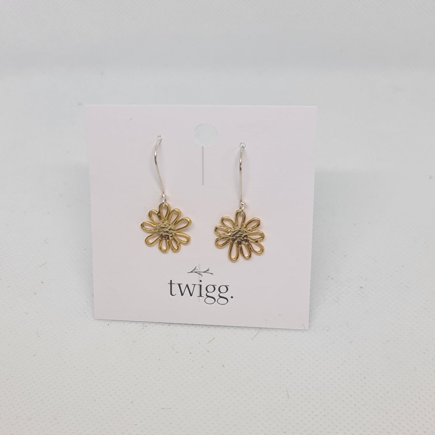 TWIGG COSMOS Daisy Earrings Gold