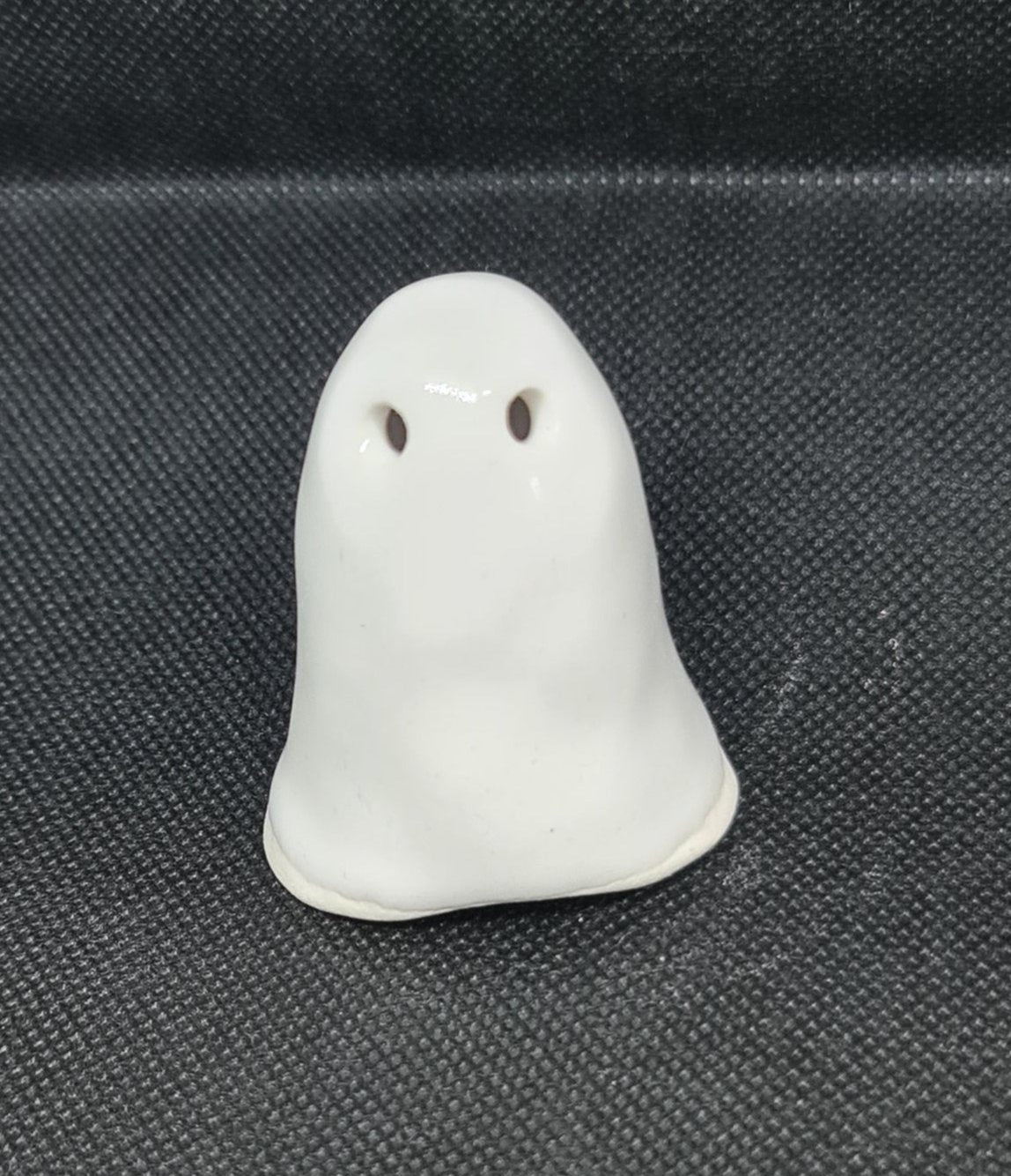 Ghost Plain Medium