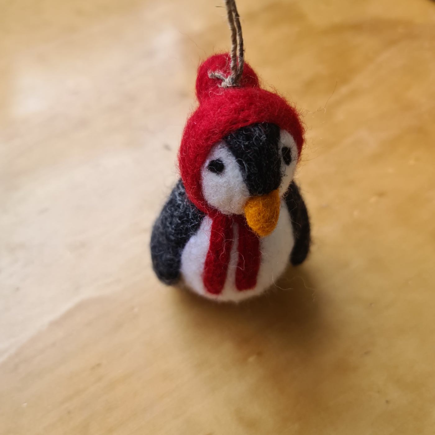 Xmas Penguin RED