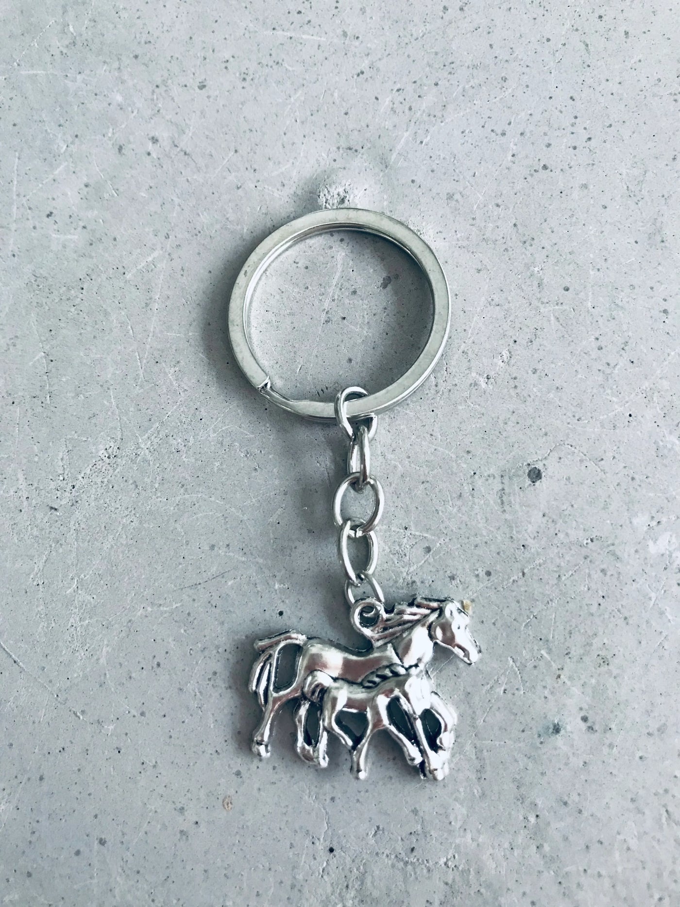 TWIGG  Key Ring Horse & foal  Silver