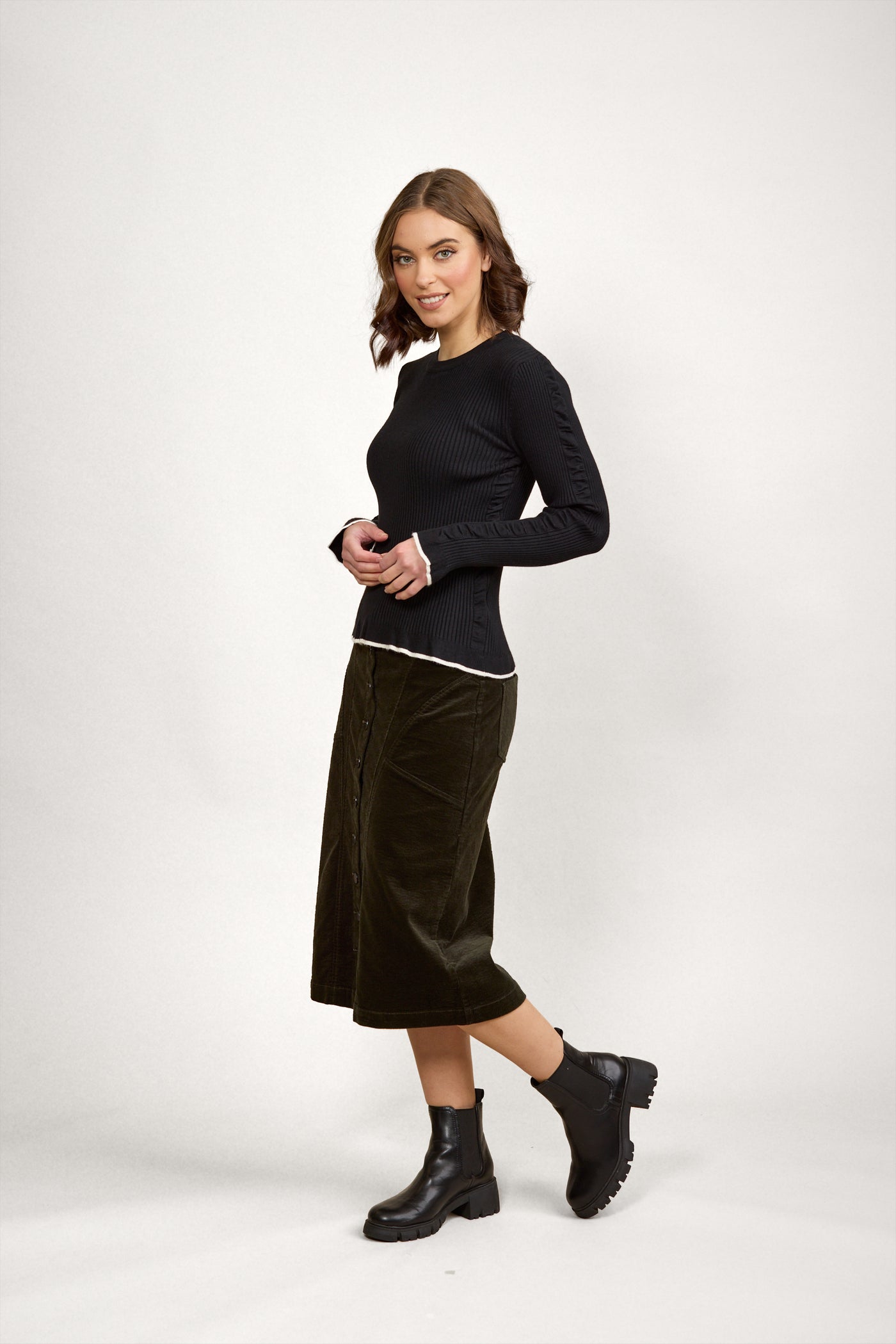 Knewe  LUXE SWEATER BLACK/White