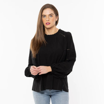 Seeking Lola  SPIRIT BLOUSE Black