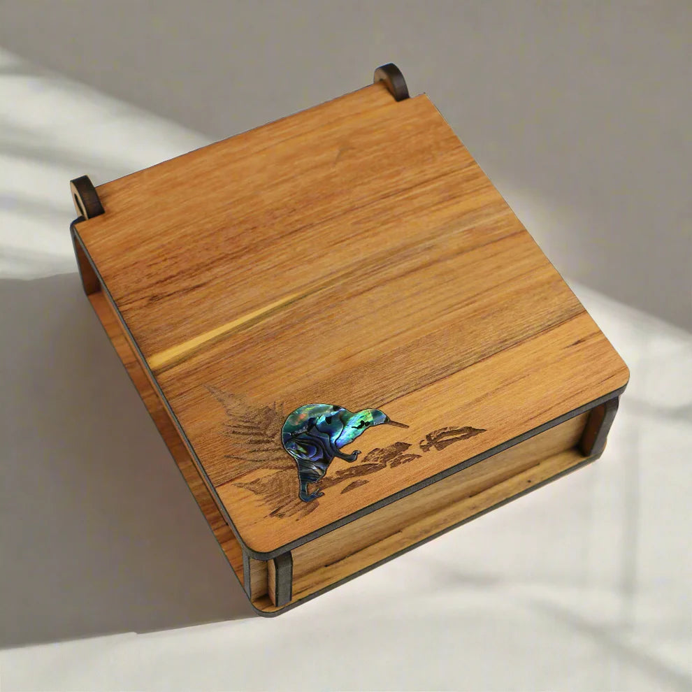 Paua & Rimu Box