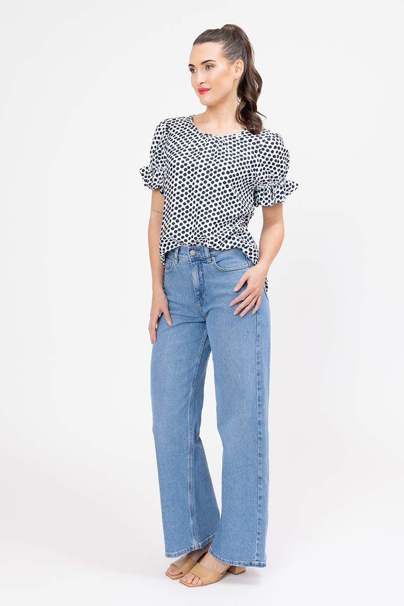 SEEKING LOLA VIBRANT TOP BOLD NAVY SPOT