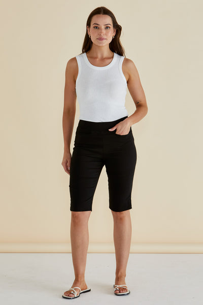 Betty Basics BERMUDA BENGALINE SHORT