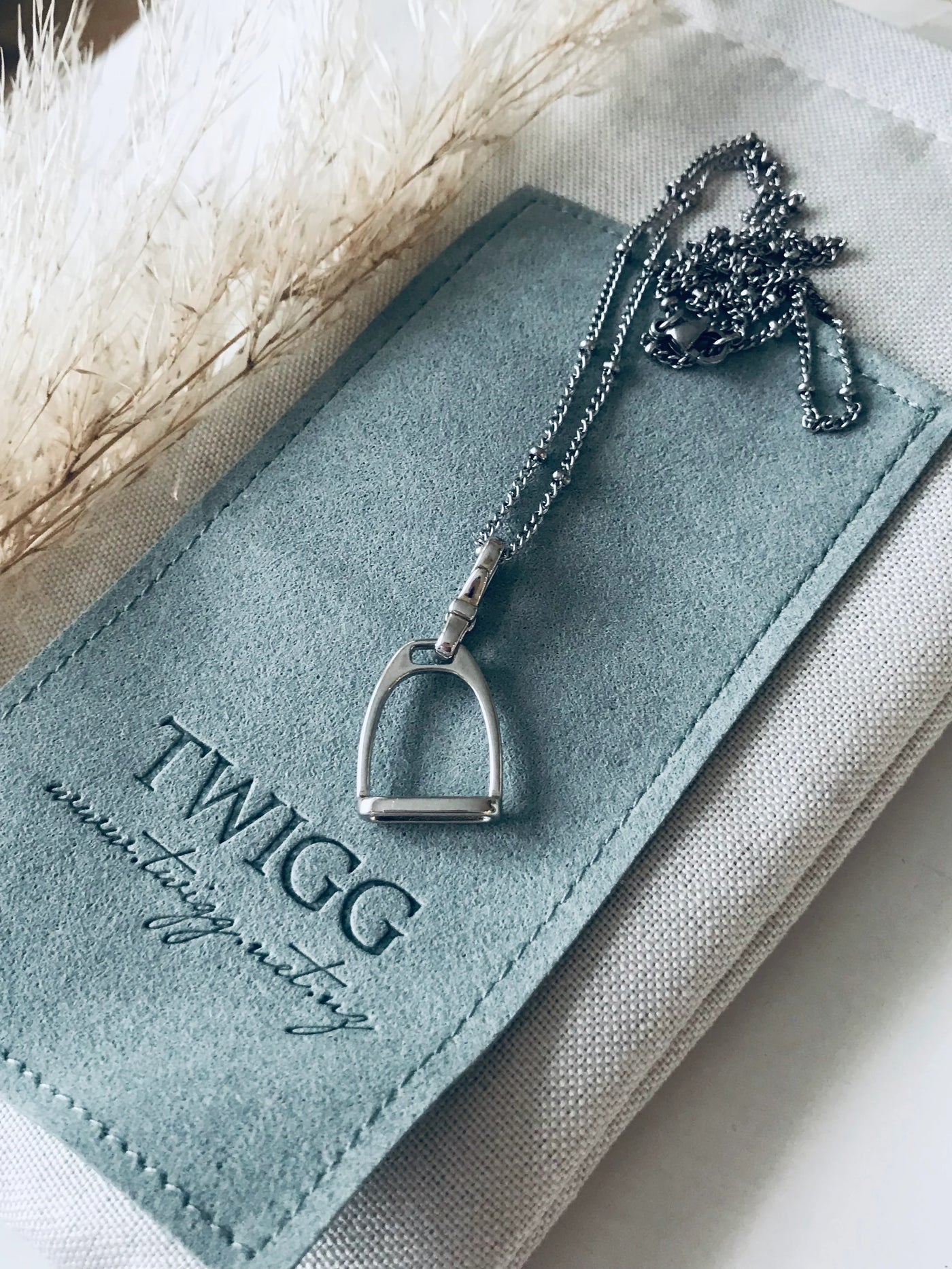 TWIGG  Necklace Stirrup SILVER