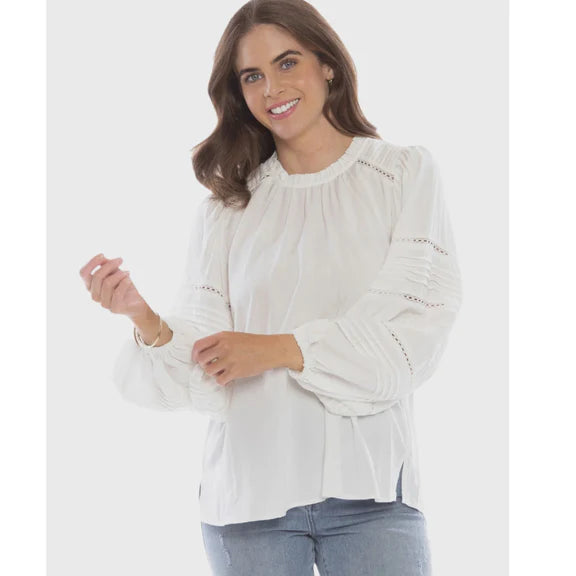 Seeking Lola  SPIRIT BLOUSE White