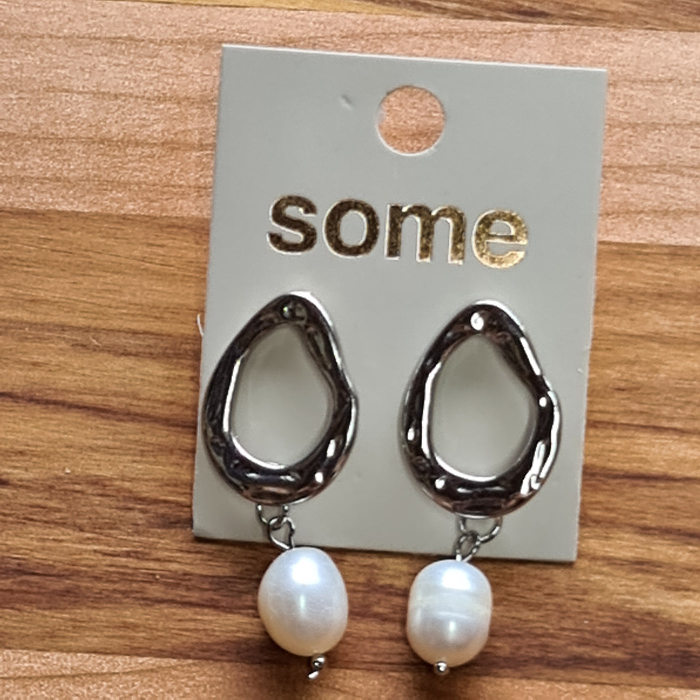 SOME Earring Hoop With Pearl