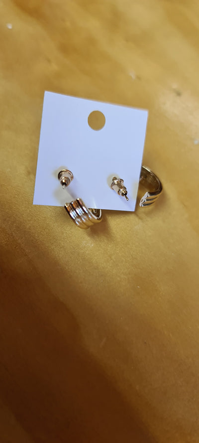 SOME Earring Line etch Hoop GOLD