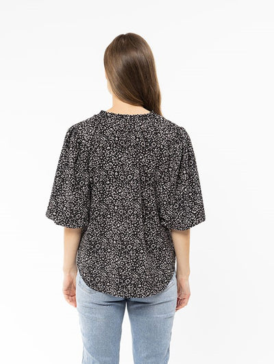 Seeking LOLA  Treasure Top BLACK CRINKLE