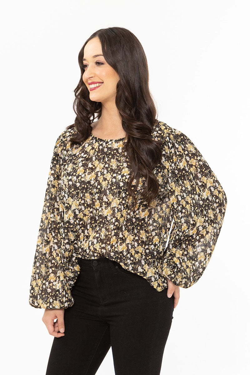 SEEKING LOLA  Carefree Top Black Floral Crinkle