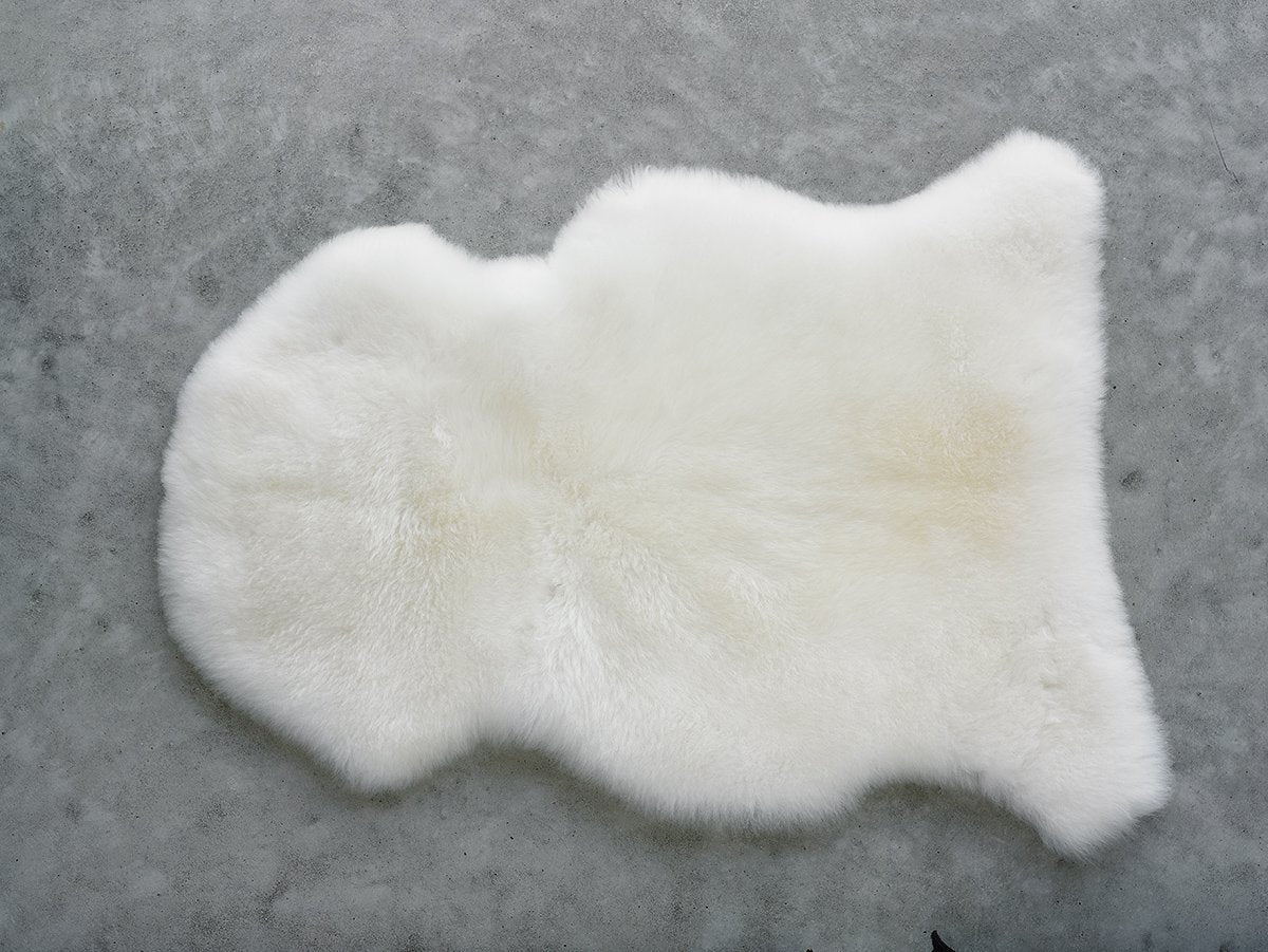 Play Baby Sheepskin